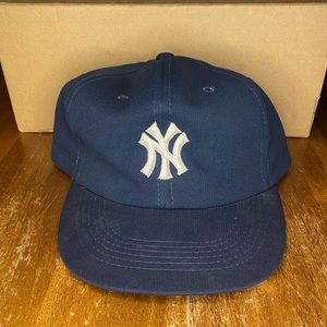 Vintage New York Yankees Snapback Baseball Hat MLB Cap Made In Korea Size M/L